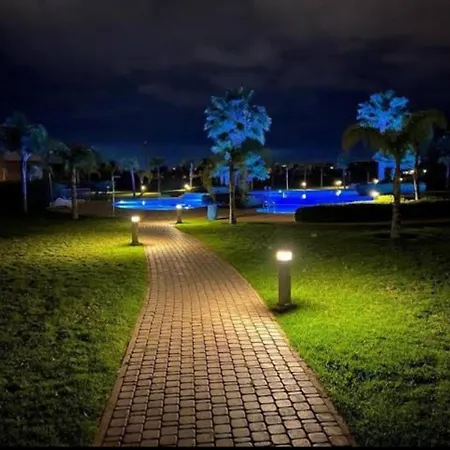 Appartement De Luxe Avec Jardin Vue Sur La Piscine Golf Securise 24H Sur 24 A 5 Minutes De L Aeroport Marrakesh Buitenkant foto