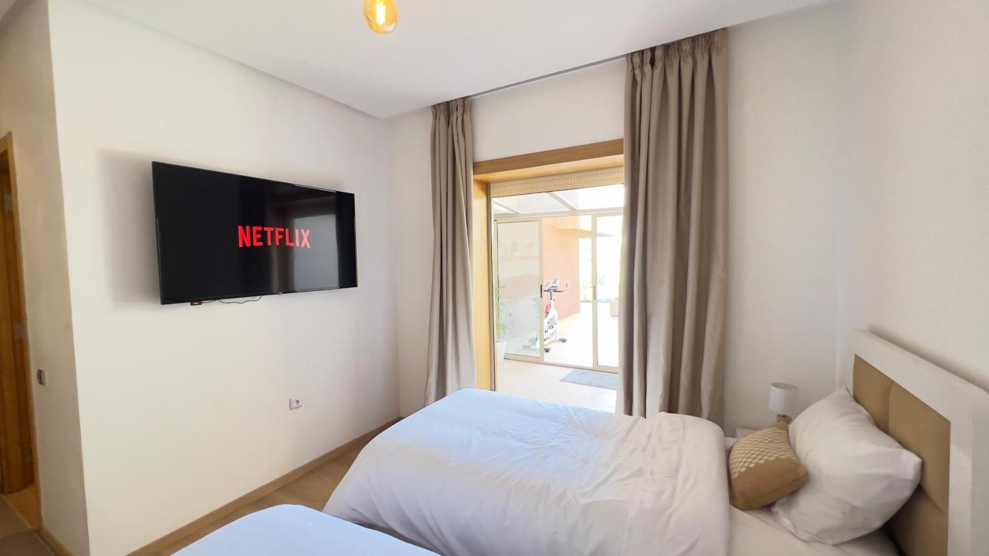 De Luxe Avec Jardin Vue Sur La Piscine Golf Securise 24h Sur 24 A 5 Minutes De L Aeroport Apartamento Marraquexe